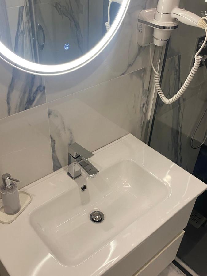 The Nest Of Via Toledo Apartman Nápoly Kültér fotó